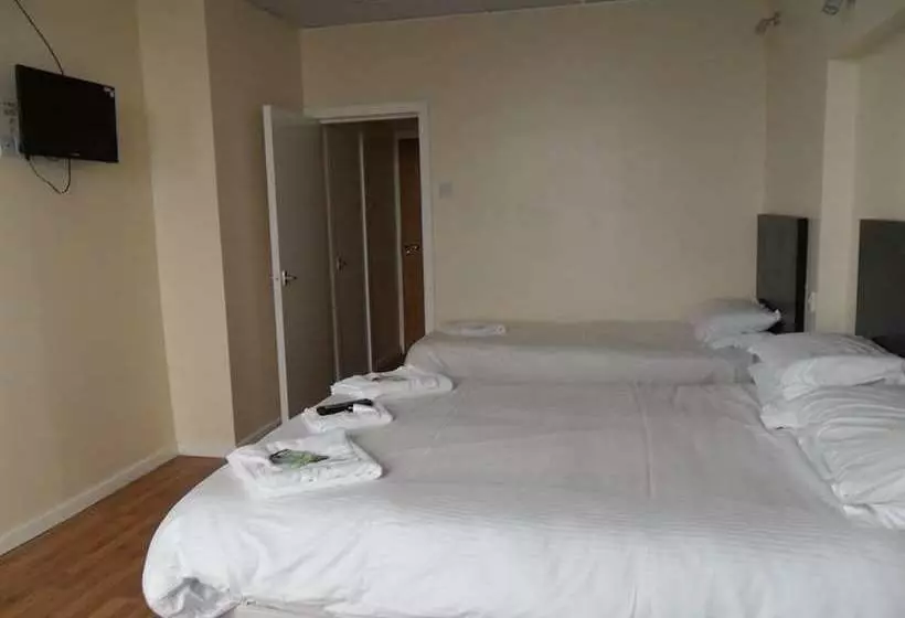 Anzy Panzy Hotel And Apartments