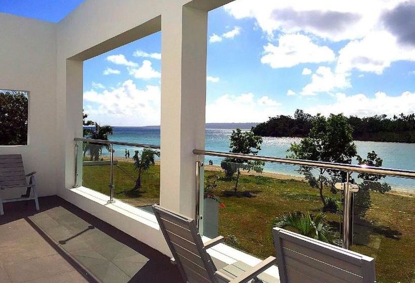 Paradise Point Escape