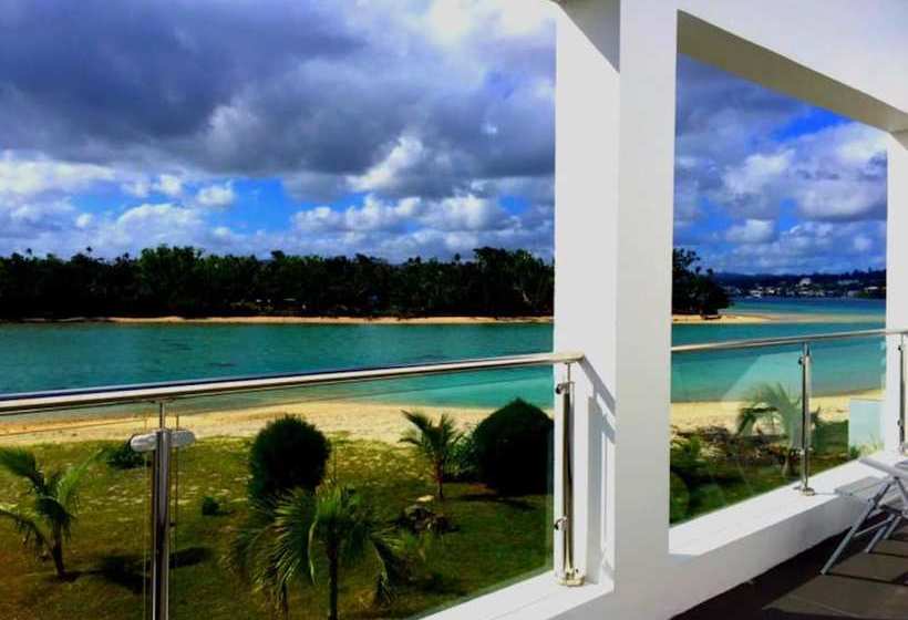 Paradise Point Escape