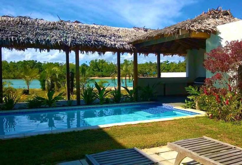 Paradise Point Escape