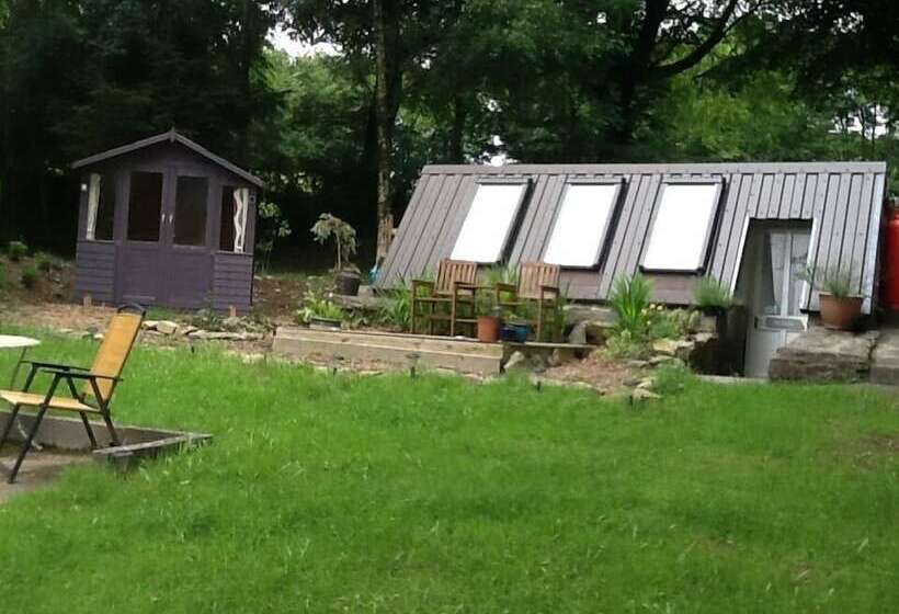 펜션 Ffos Y Ffin   Ascension In The Fields