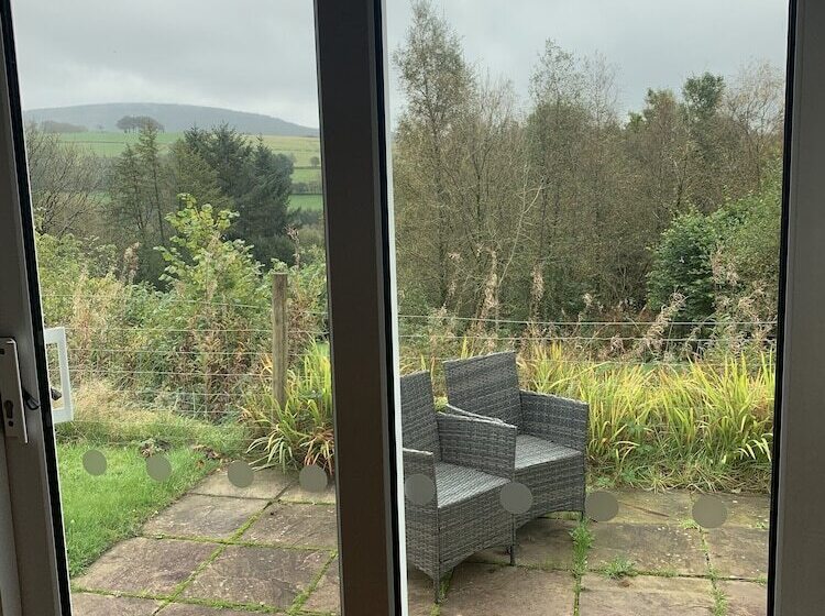 펜션 Ffos Y Ffin   Ascension In The Fields