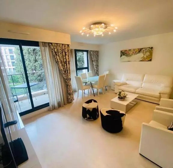 Residence Carlton Riviera