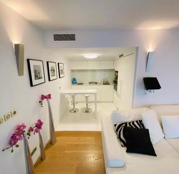 Residence Carlton Riviera