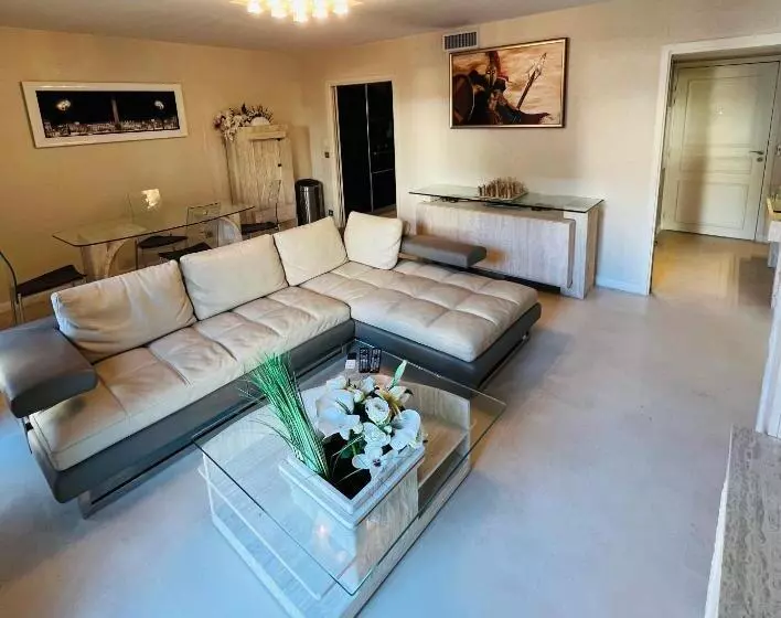 Residence Carlton Riviera