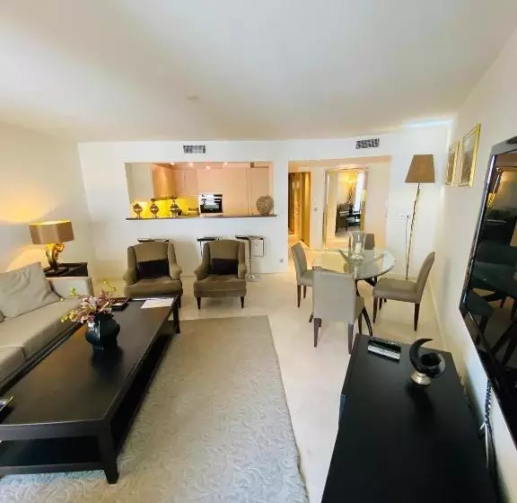 Residence Carlton Riviera
