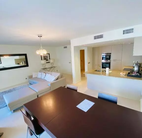 Residence Carlton Riviera