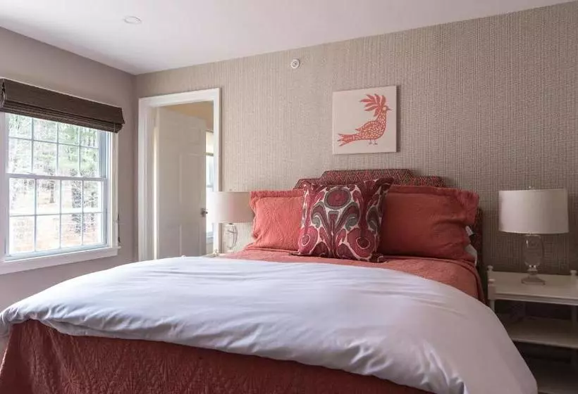 Russell House Bed And Breakfast