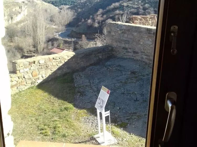Albergue Corral De La Peña   Hostel