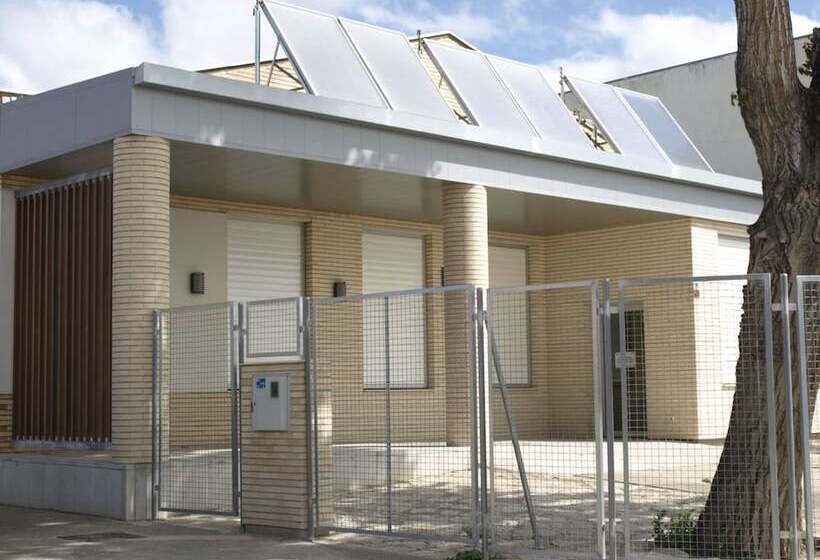 Albergue De Cabanillas Hostel