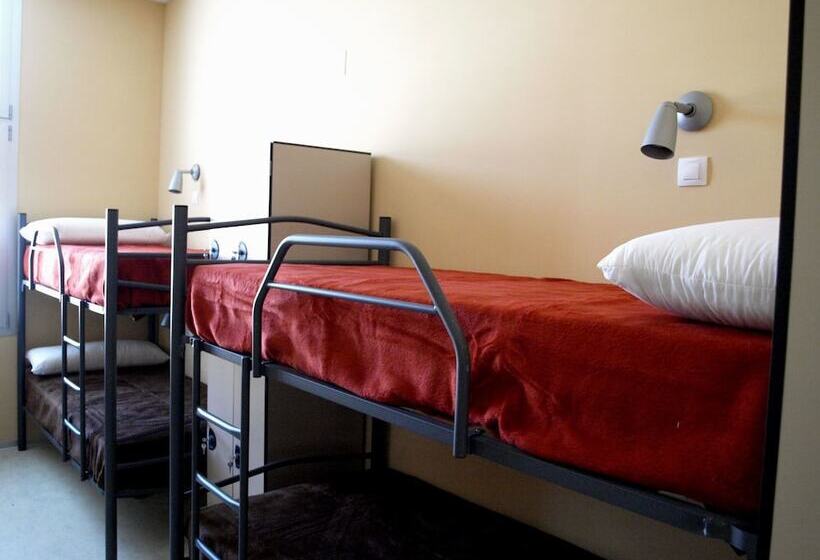 Albergue De Cabanillas Hostel