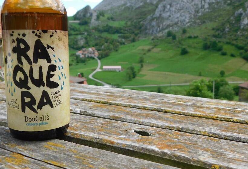 Albergue La Aldea Hostel