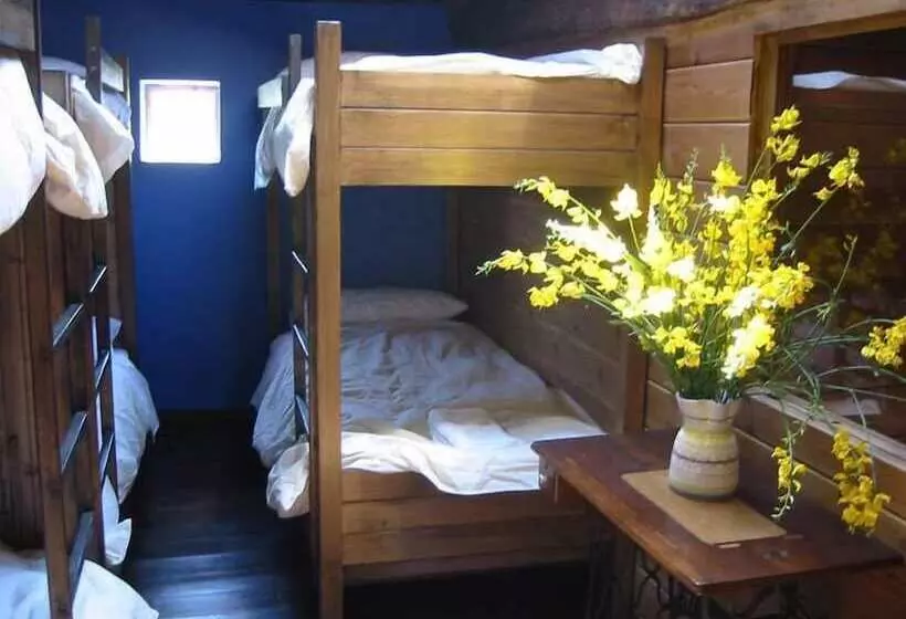 Albergue La Aldea   Hostel