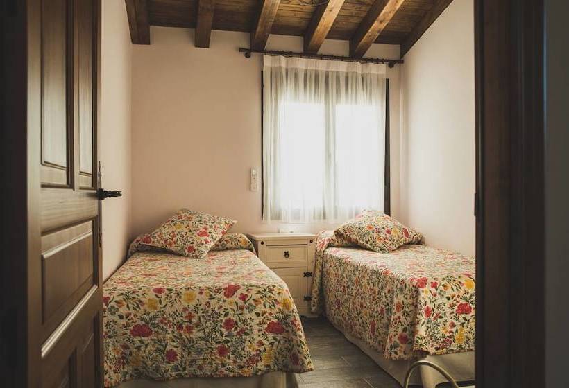 Apartamentos Rurales La Fatela