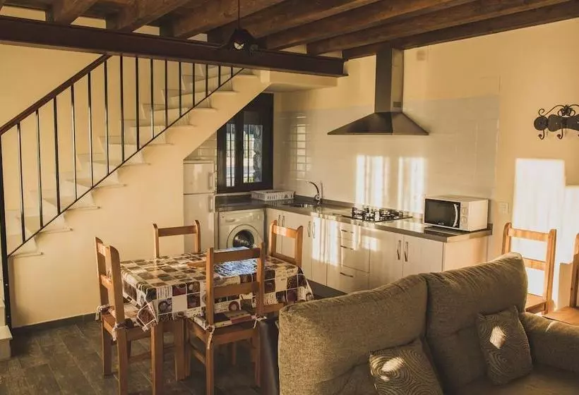 Apartamentos Rurales La Fatela