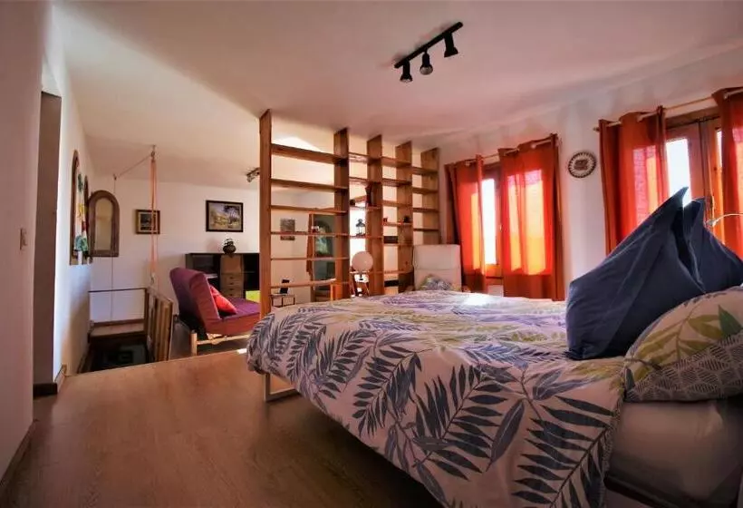 Aamiaismajoitus (B&B) Valle Y Mar, Casa De Huéspedes