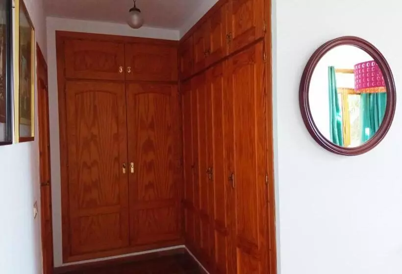 Aamiaismajoitus (B&B) Valle Y Mar, Casa De Huéspedes