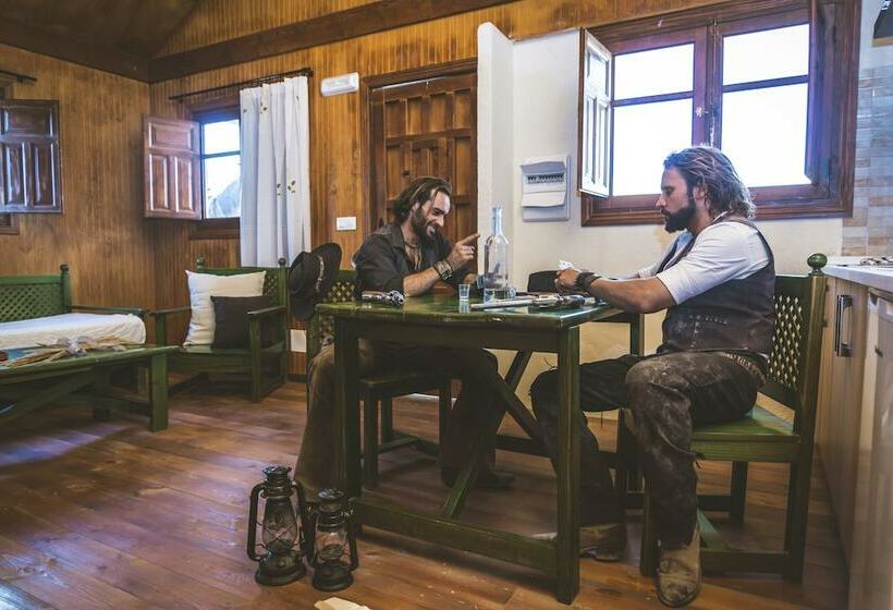 هتل Camping Fort Bravo