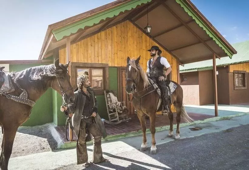 ホテル Camping Fort Bravo