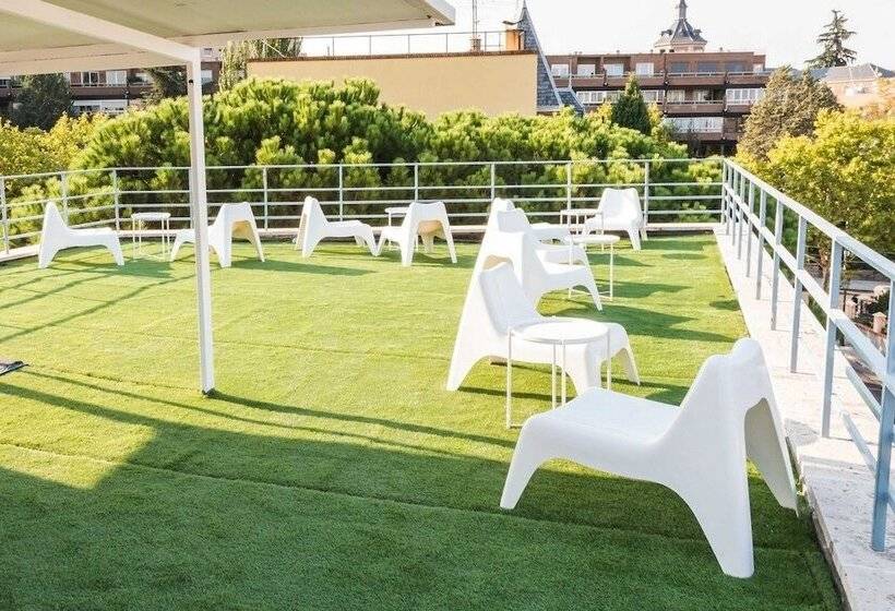 Mi Casa Inn Residencia Moncloa Hostel