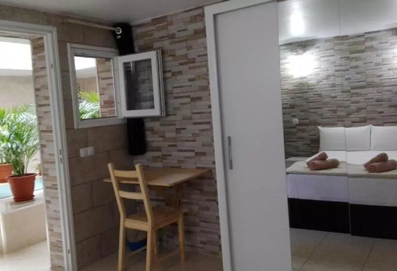 Majatalo Hostel Poseidon   Hm