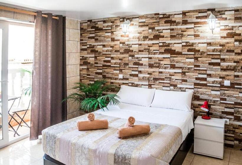 پانسیون Hostel Poseidon   Hm