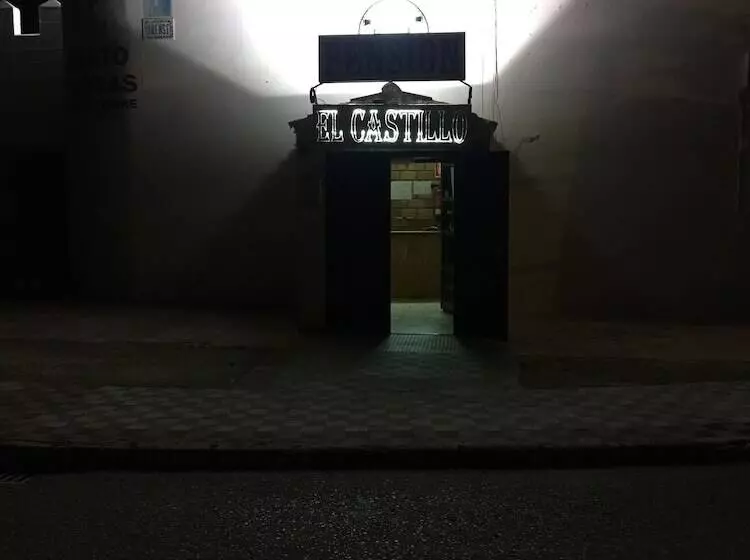 ユースホステル El Castillo