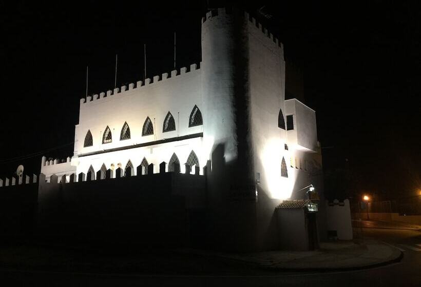 فندق صغير El Castillo