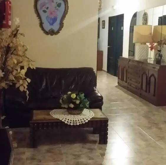 ユースホステル El Castillo