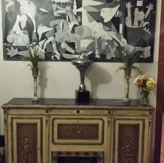 فندق صغير El Castillo