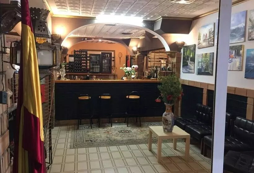 ユースホステル El Castillo