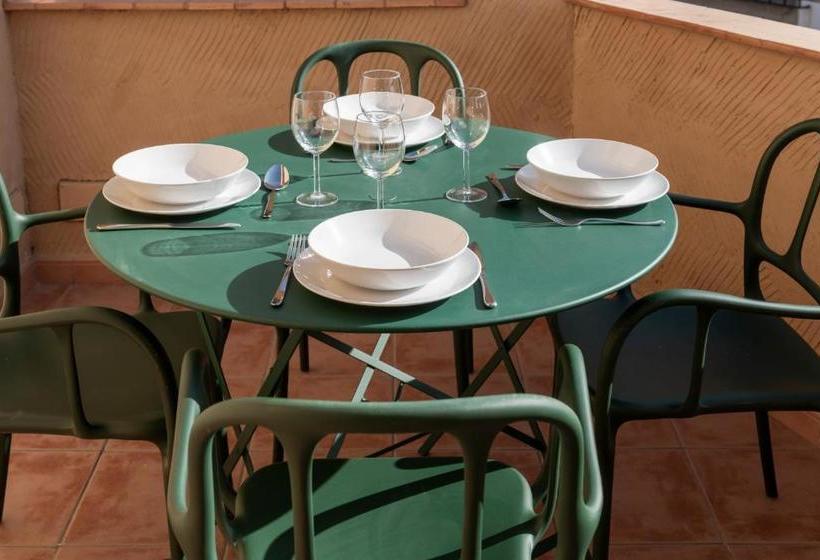 Alta House Apartments 4 Vents