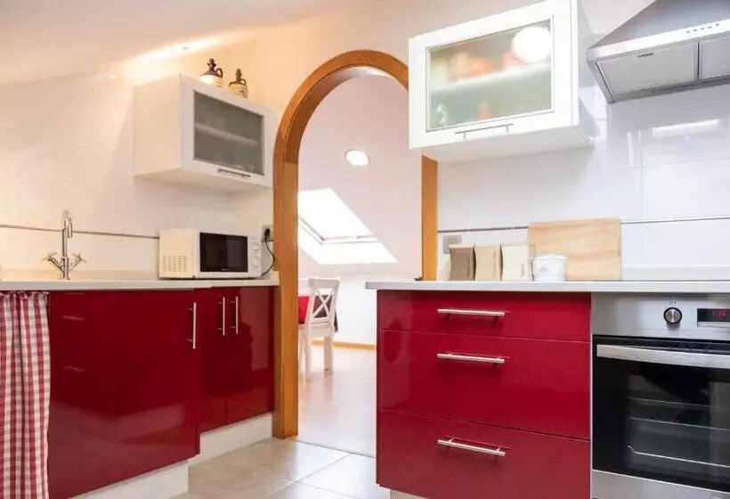 Apartamentos O Almacen