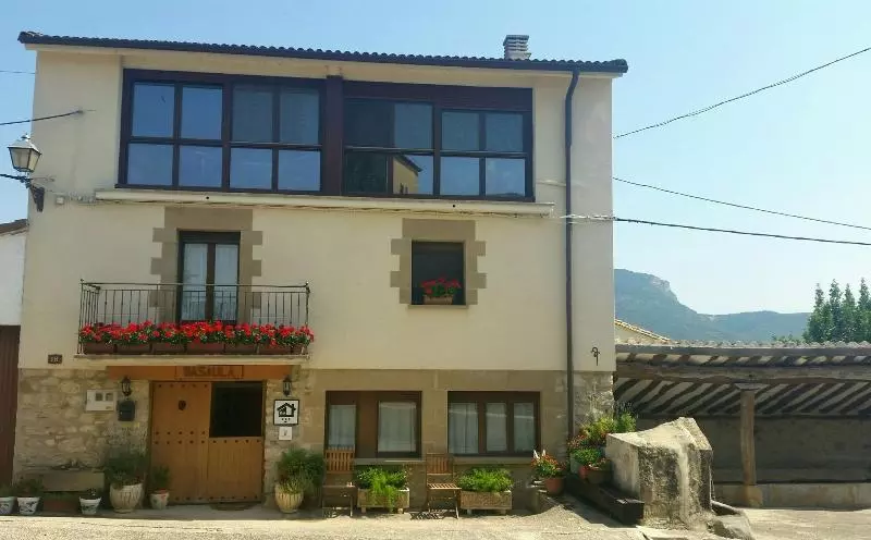 Casa Rural Basaula