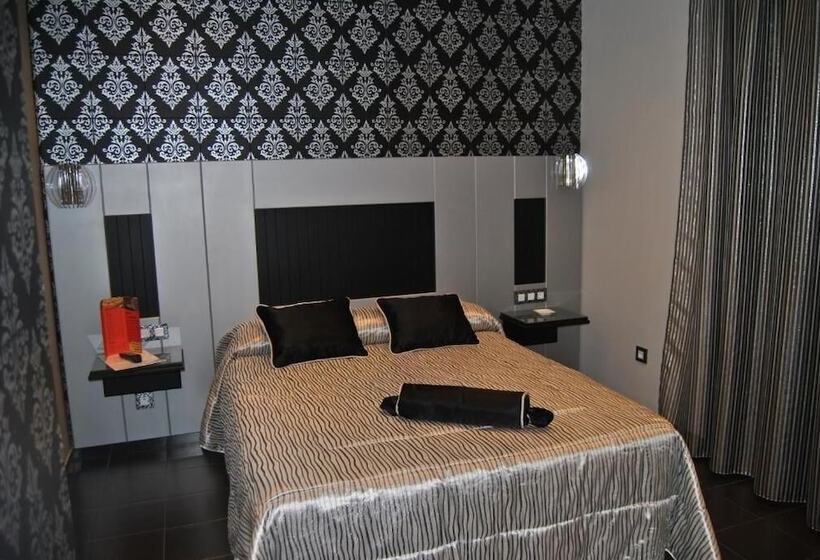 فندق فئة نجمة واحدة Fuente De La Magdalena