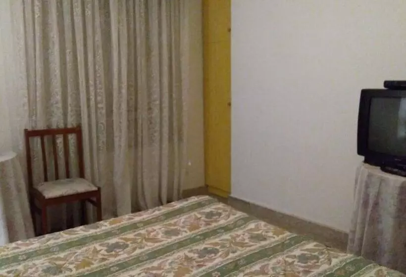 簡易ホテル Pensión  Mari Loli   Oficial