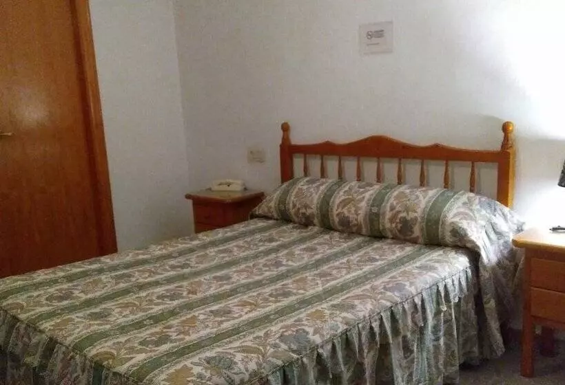 簡易ホテル Pensión  Mari Loli   Oficial