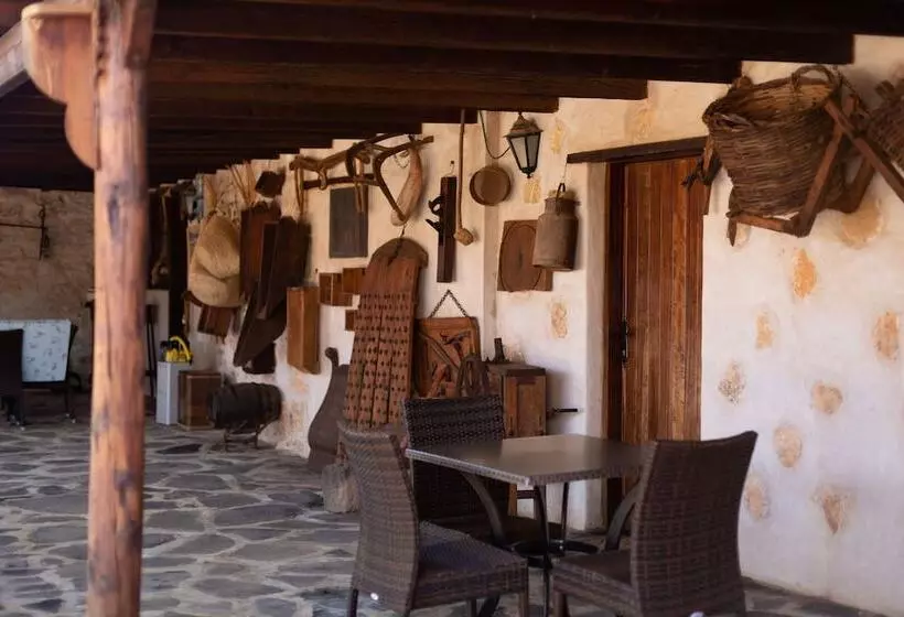 Maaseutuhotelli Agroturismo La Gayria