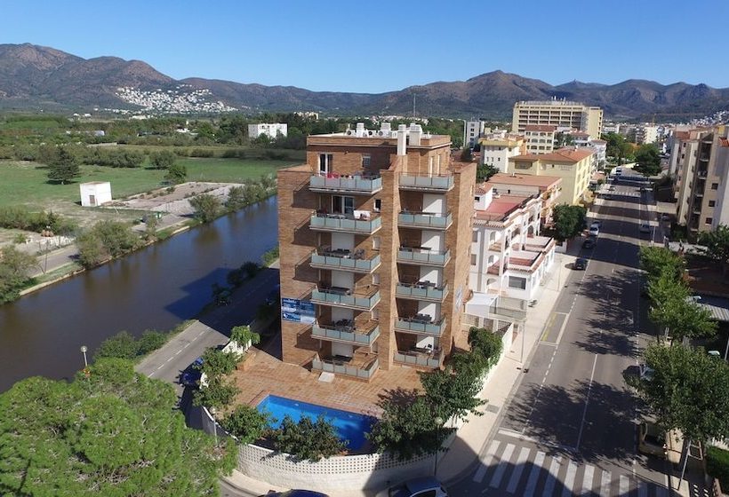 Inmosantos Apartaments Daniel