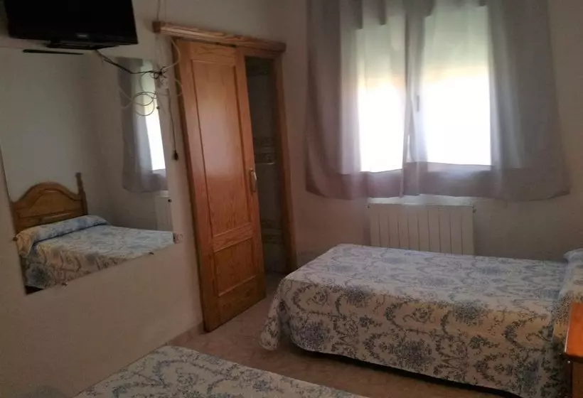 Majatalo Alojamiento Cr Cuatro Caminos