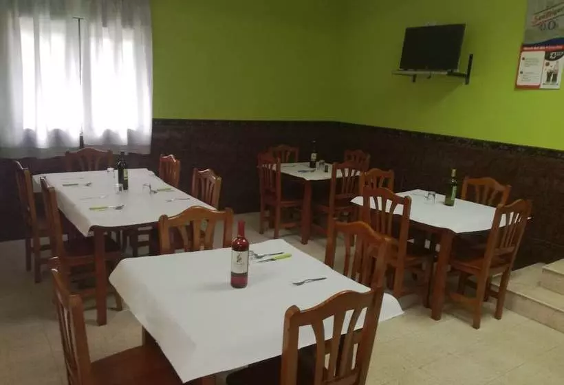 Majatalo Alojamiento Cr Cuatro Caminos