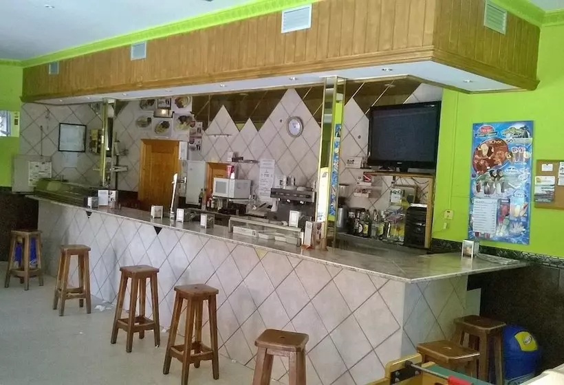 Majatalo Alojamiento Cr Cuatro Caminos