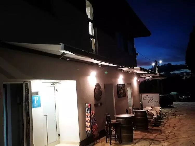 Pensión Casa Cines Restaurante