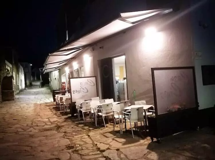 Pensión Casa Cines Restaurante