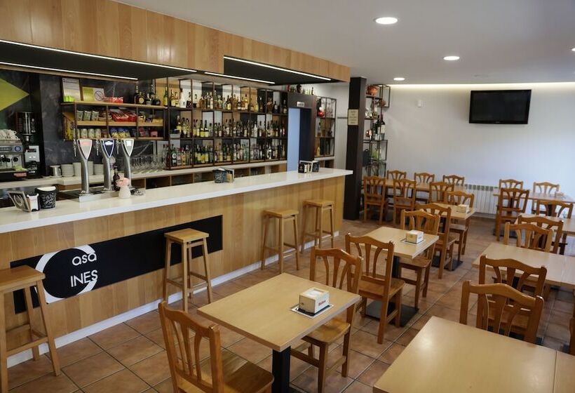 Pensión Casa Cines Restaurante