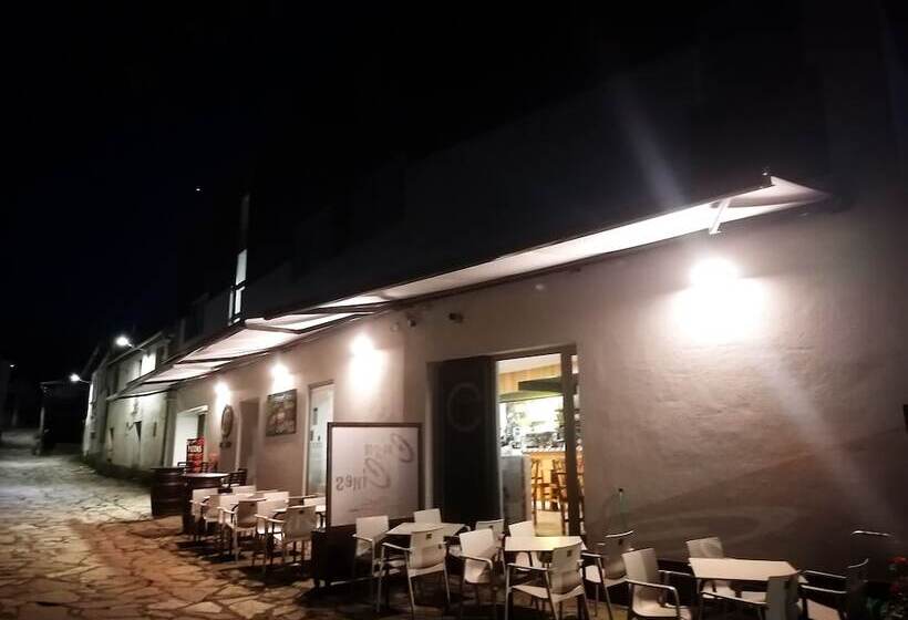 Pensión Casa Cines Restaurante