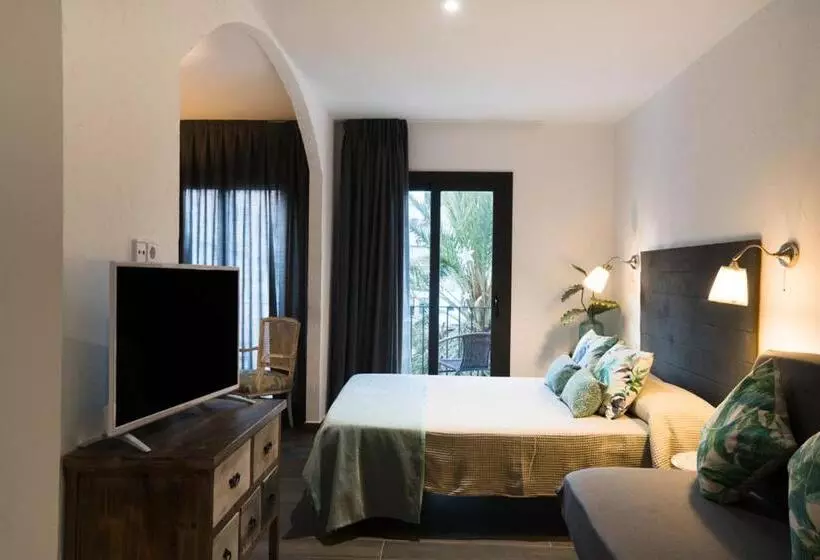 ペンション Hostal Sa Malica