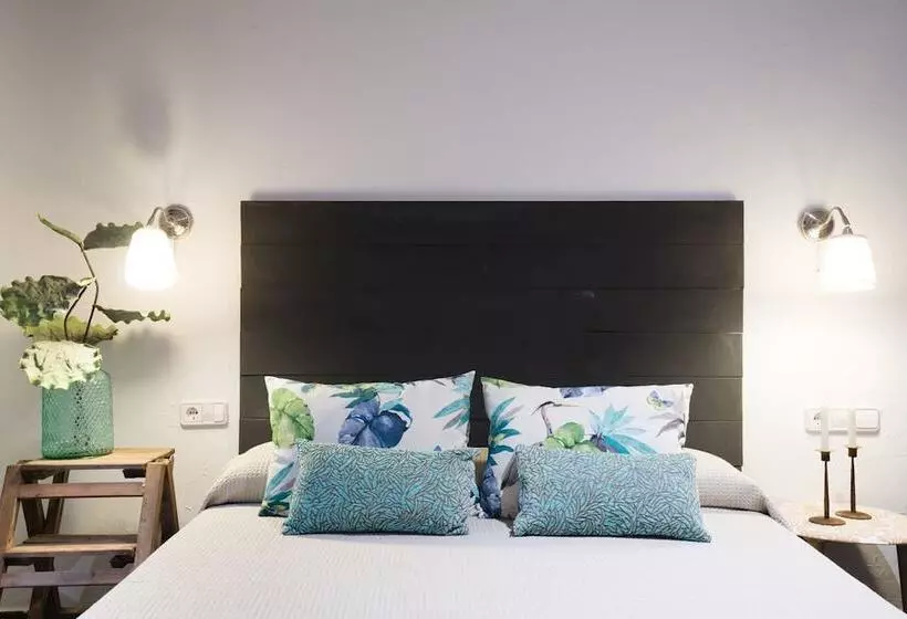 ペンション Hostal Sa Malica