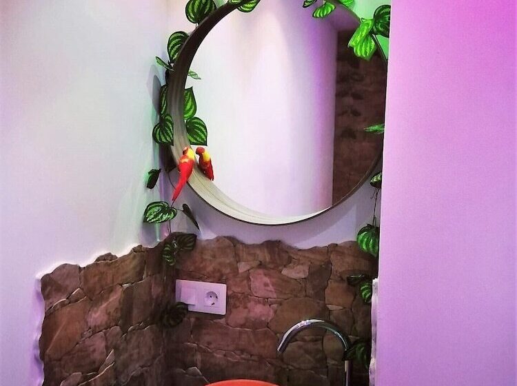 פנסיון Wonder Rooms Nerja Guest House