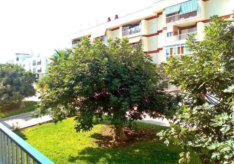 פנסיון Wonder Rooms Nerja Guest House